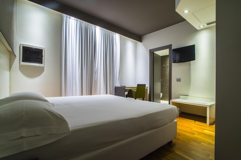 Hotel Mariet Romano di Lombardia Exterior foto
