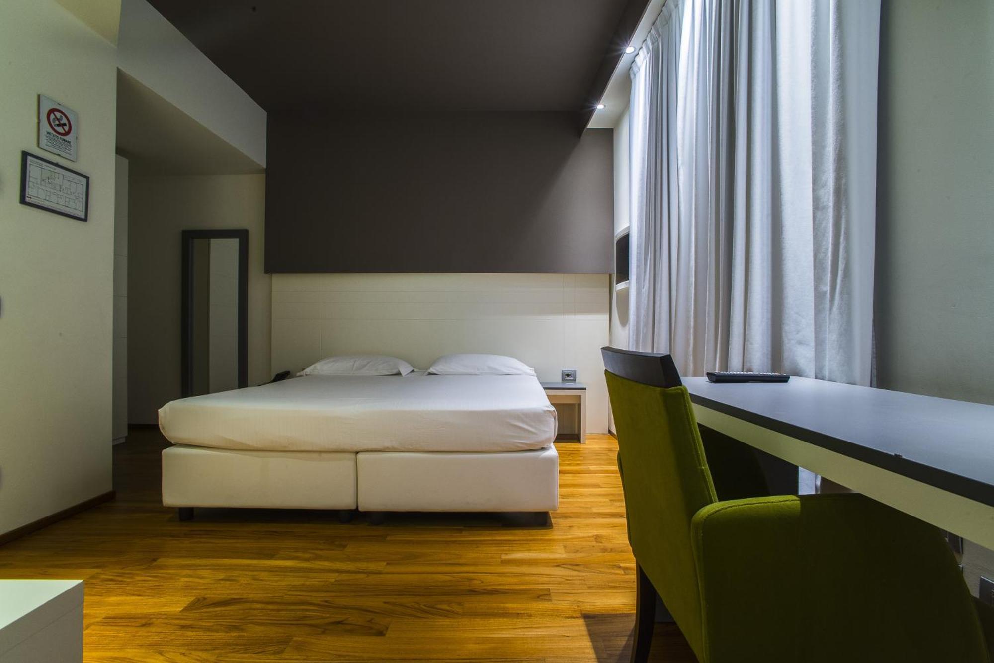 Hotel Mariet Romano di Lombardia Exterior foto