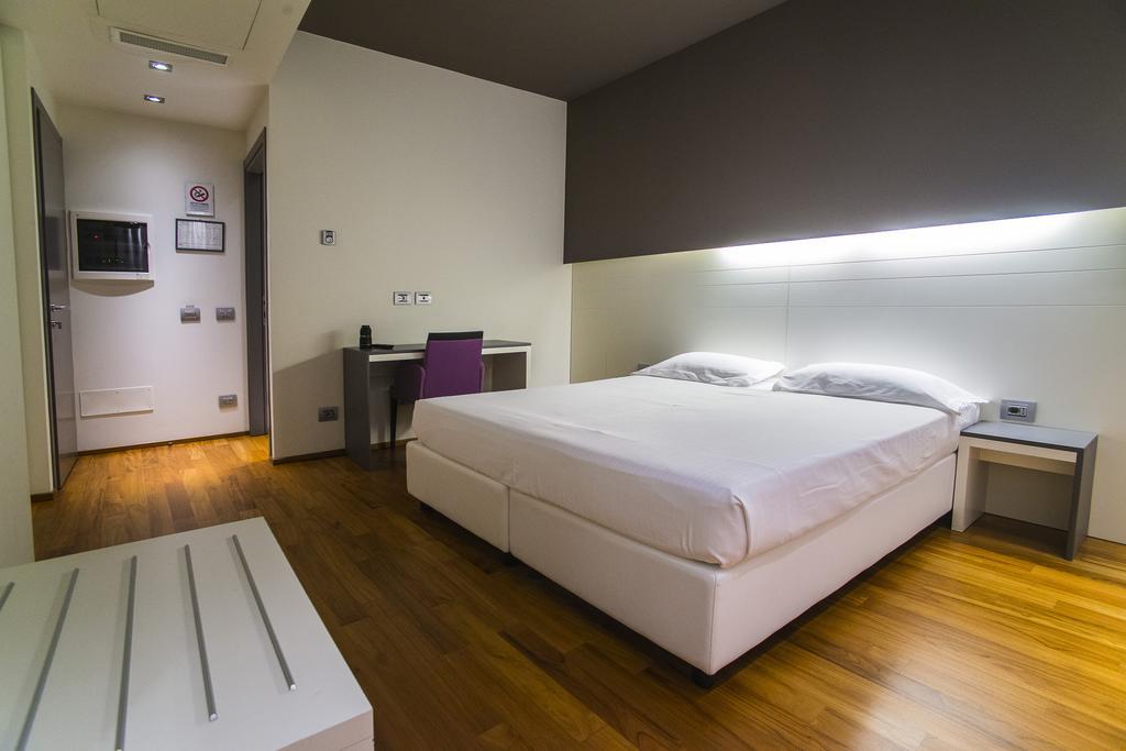 Hotel Mariet Romano di Lombardia Zimmer foto