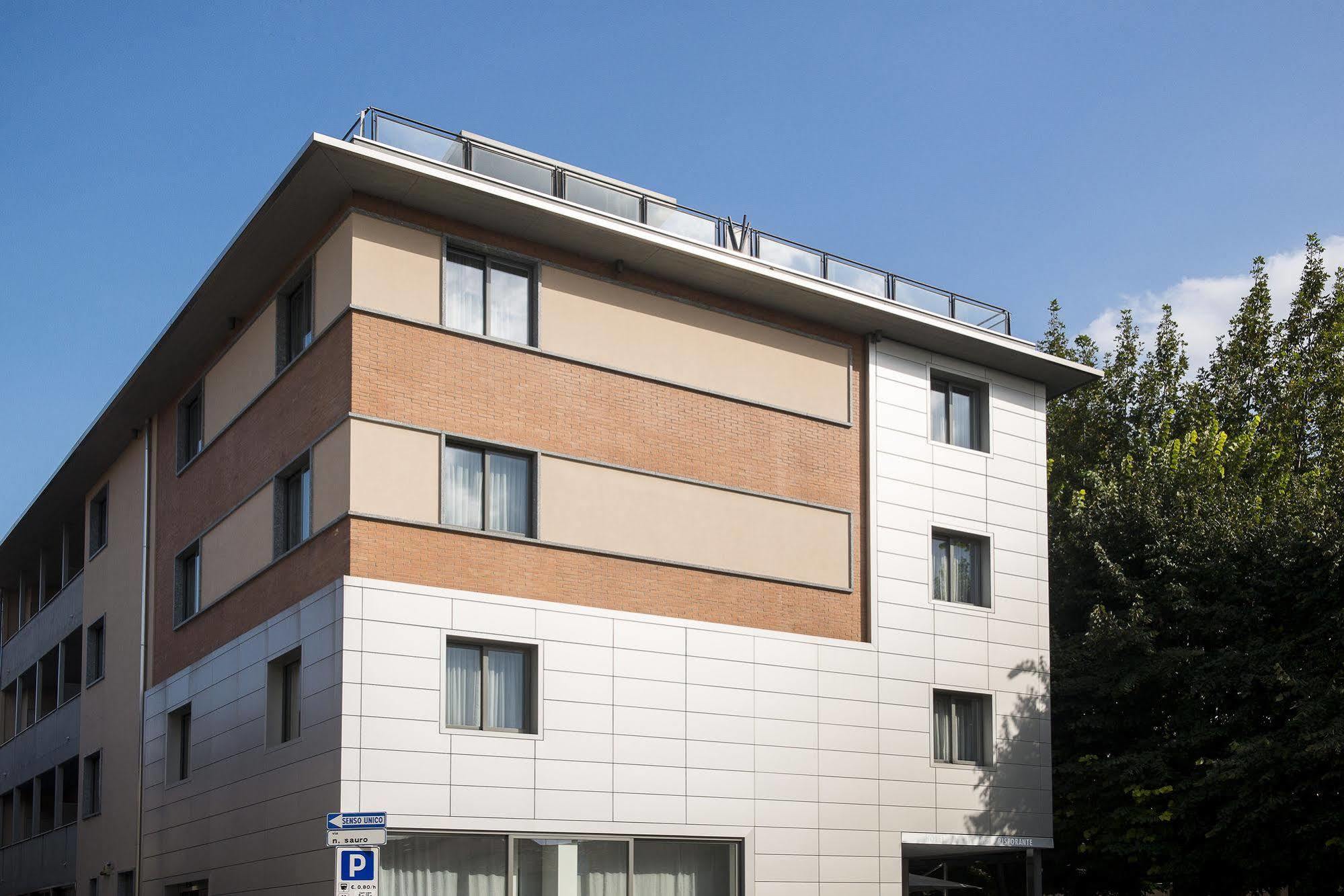 Hotel Mariet Romano di Lombardia Exterior foto